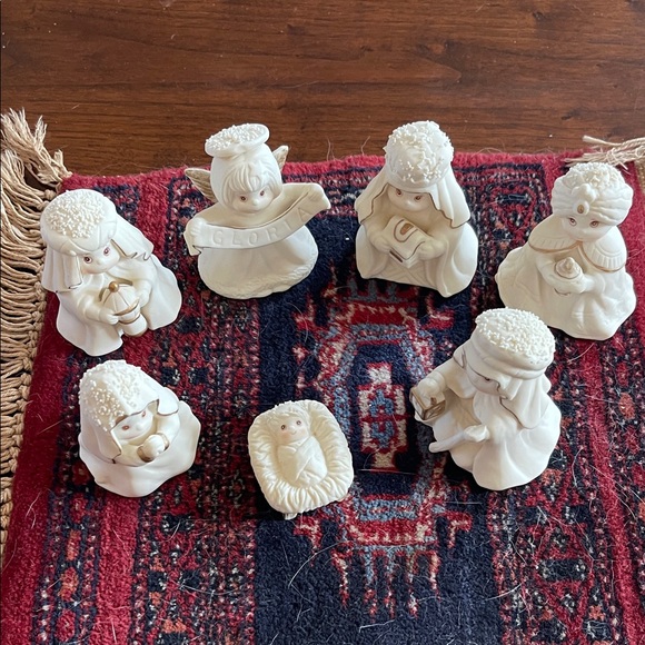 Other - White Ceramic Nativity Figurines Set
